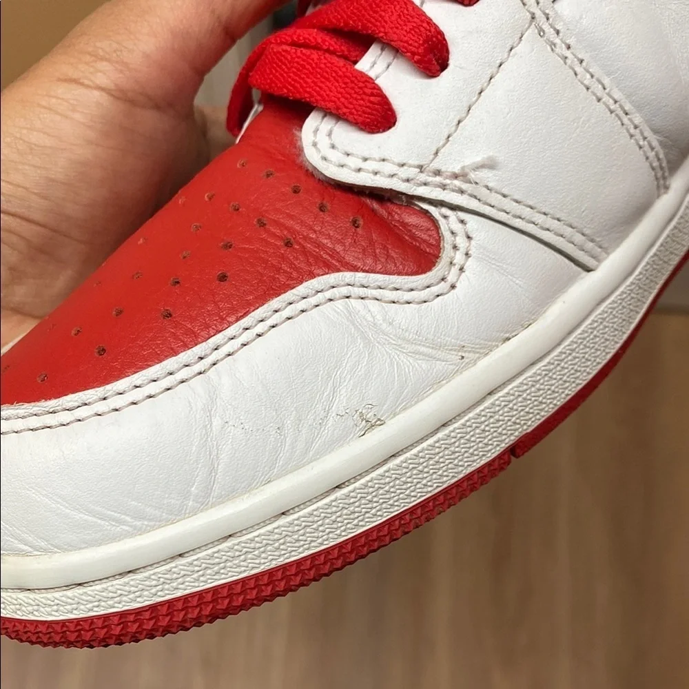 Air Jordan 1 Retro High OG “Heritage”